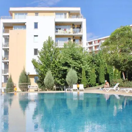 New & Stylish Sun Break In Апартамент *